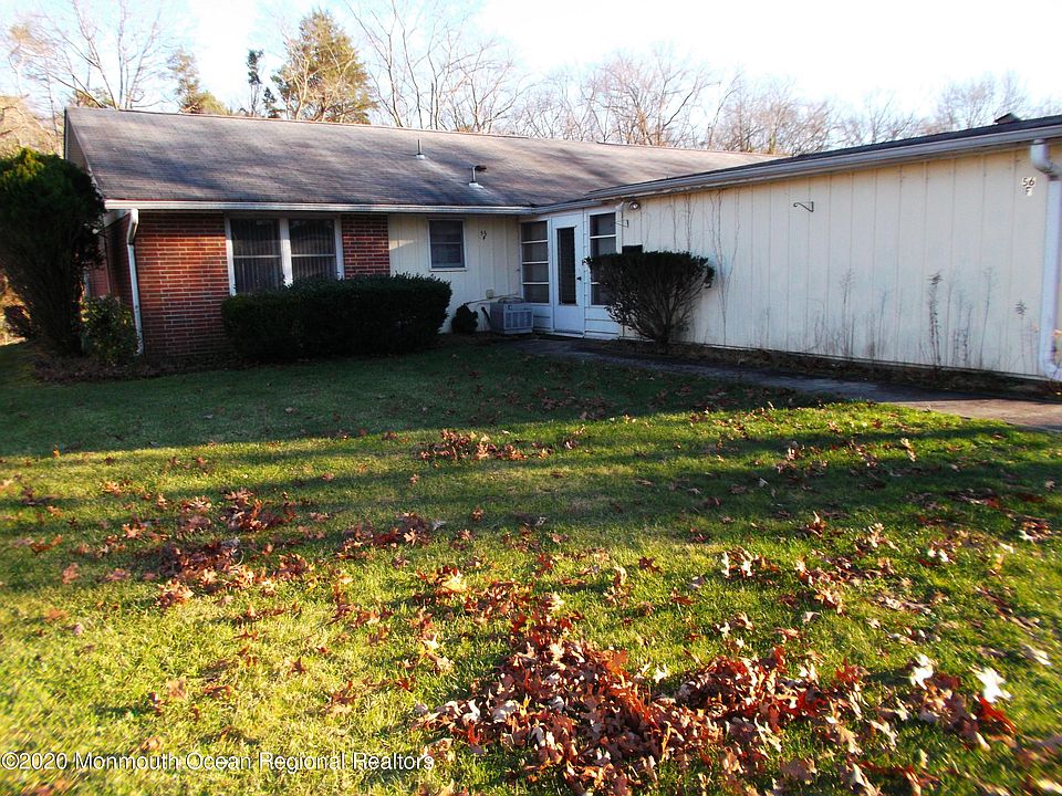 1st image of 56F Buckingham Dr #1006