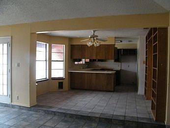 4th image of 558 Rockledge Dr