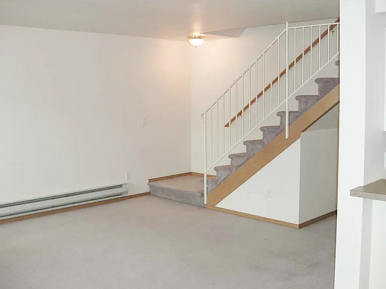Heritage Square Apartment Homes — Photo 8