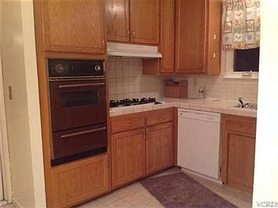 2nd image of 34 Van Dyke St
