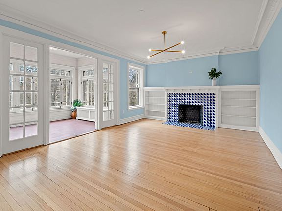 3rd image of 5758 S Blackstone Ave #2