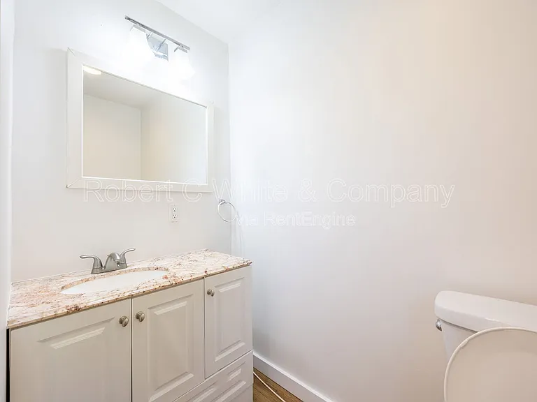 202 Main St — Photo 7