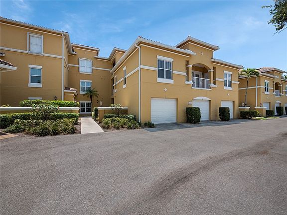 2nd image of 5015 Fairways Cir APT A205