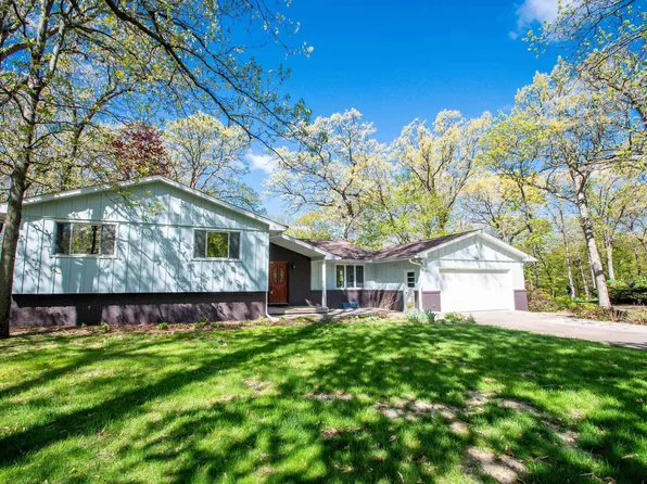 722 W Wonderview Dr, Dunlap, IL 61525