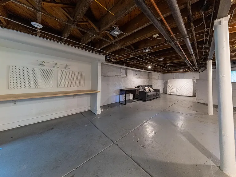 7118 Pershing Ave — Photo 16