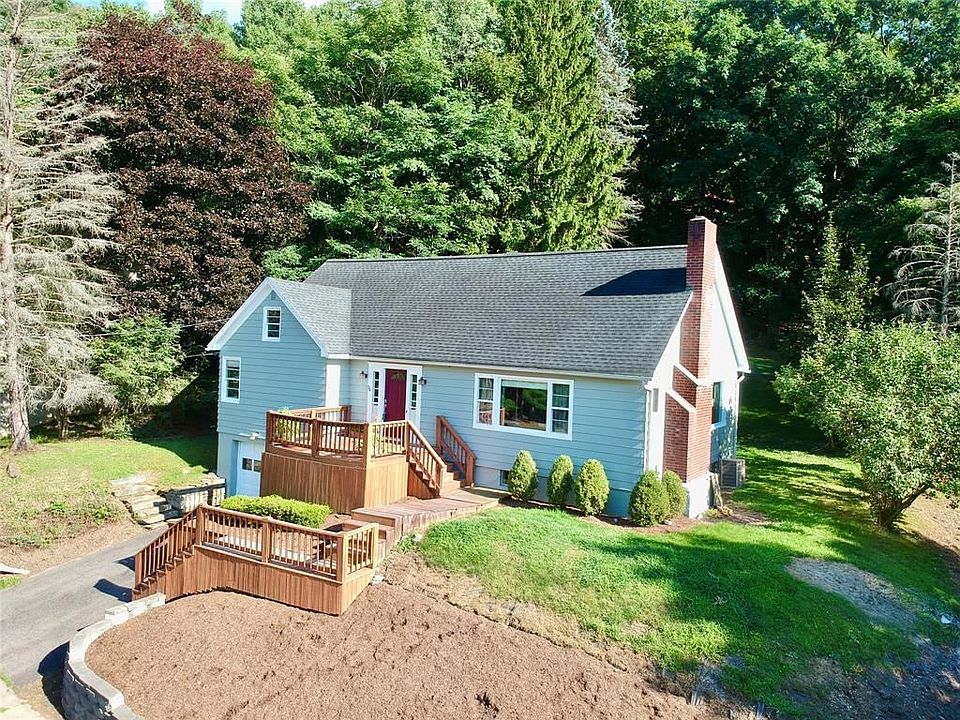 1st image of 24 Phinn Ave