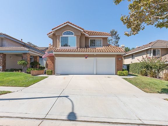 2nd image of 2550 Redrock Dr