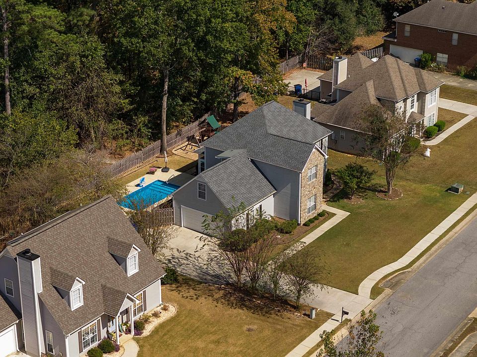 1st image of 1108 Amberley Woods Dr