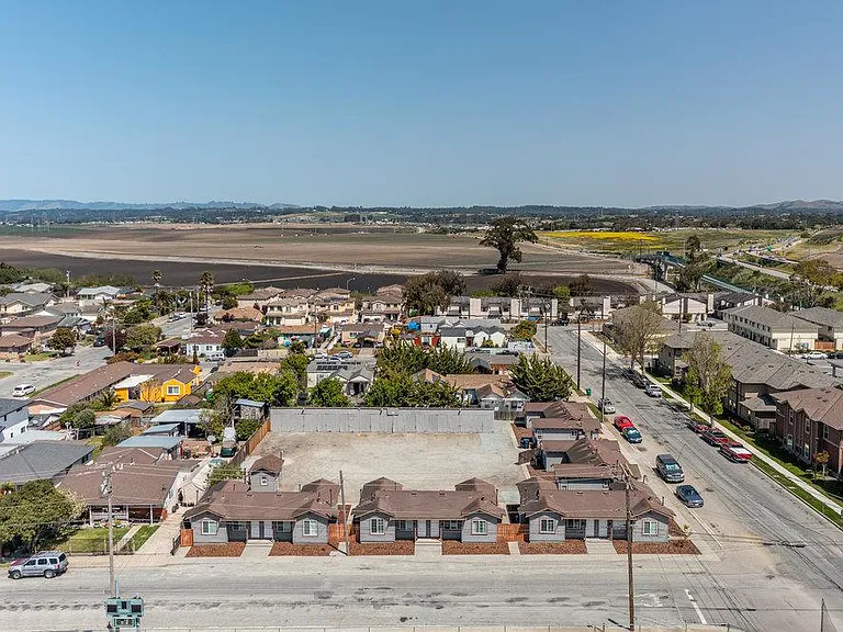 11421 Pajaro St #8 — Photo 14