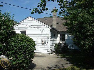 3rd image of 26711 Hollywood St