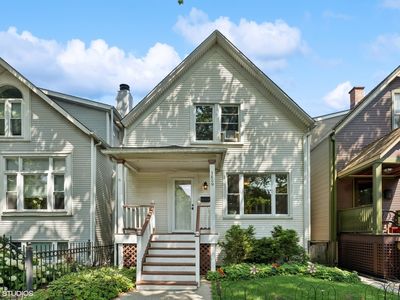 3809 N Hermitage Ave, Chicago, IL, 60613