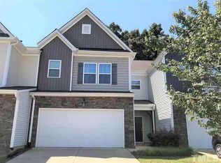 726 Ennis Creek Ln, Cary, NC 27513