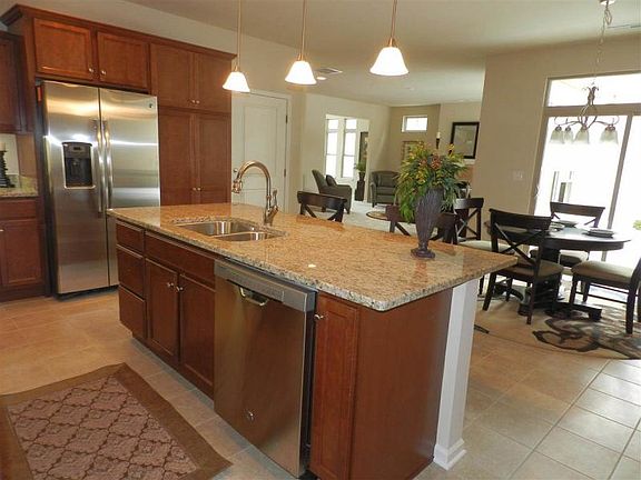 4th image of 3519 Sutton Dr
