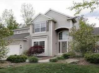 563 N Whitman Ct SE, Ada, MI 49301