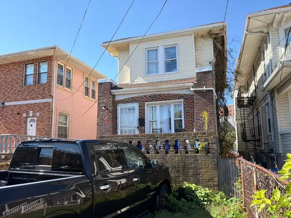 313 Beach 69th Street image 1 of 4