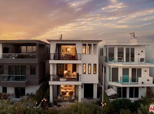 461 26th St, Manhattan Beach, CA 90266
