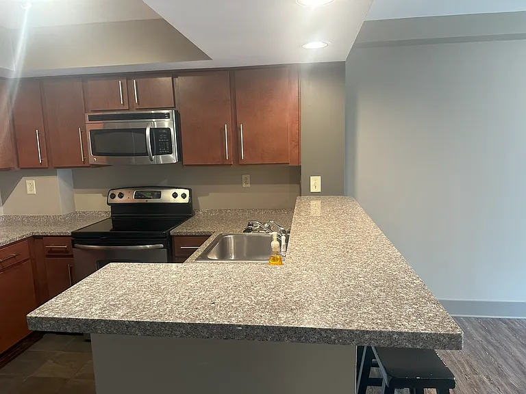 1735 Lake Ave #205 — Photo 25