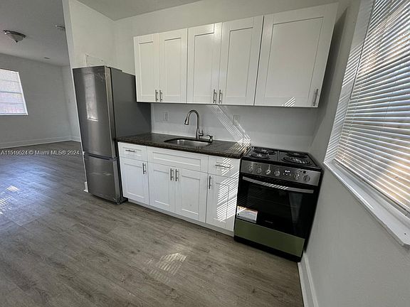 2nd image of 4042 NW 23rd Ave #2