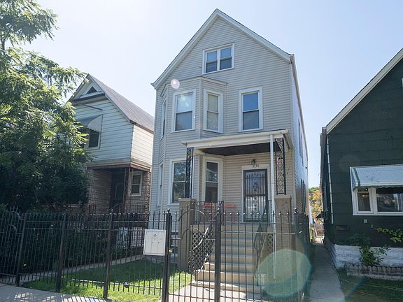 3rd image of 3130 N Bernard St #2