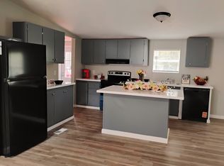 138 Rainbow Dr, Belton, MO 64012