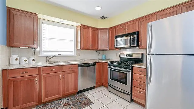 10 N Adams Ave #3 — Photo 5