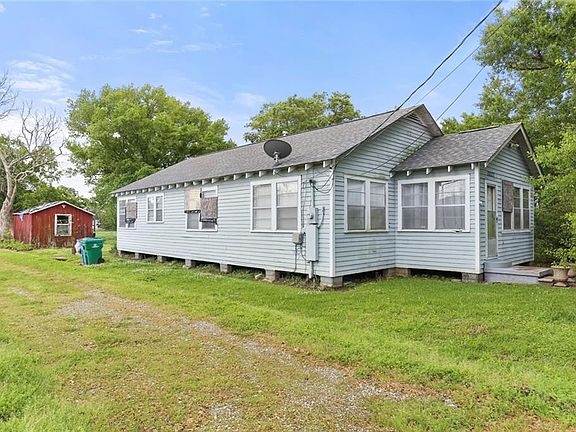 2nd image of 10577 River Rd