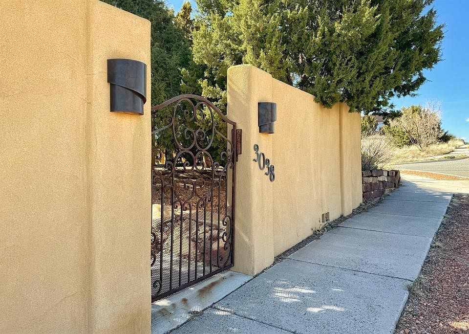1st image of 3038 Governor Lindsey Rd