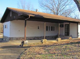 39 Sportsmans Lodge Cir, Sunrise Beach, MO 65079