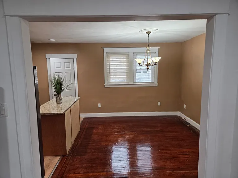 2449 Marshall Rd — Photo 2