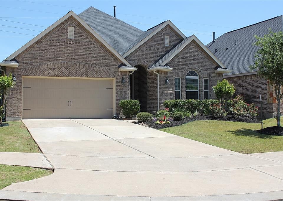 1st image of 27334 Aspen Falls Ln
