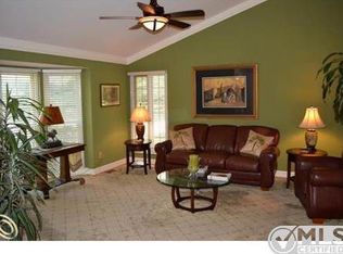 22537 Porter St, Novi, MI 48374