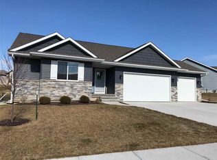 1563 Dunley Ct, Iowa City, IA 52246