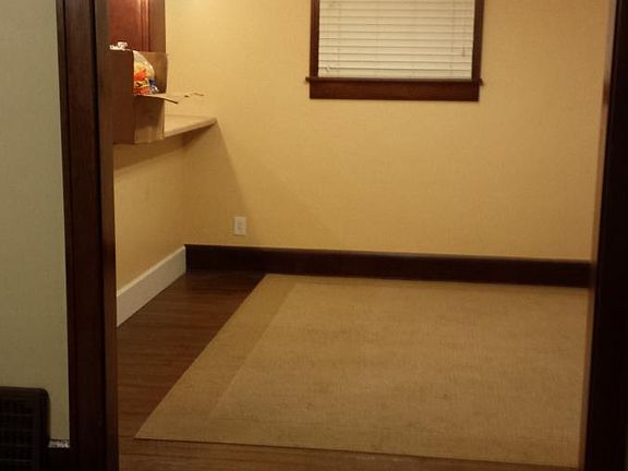 5th image of 169 Fairlawn Ave
