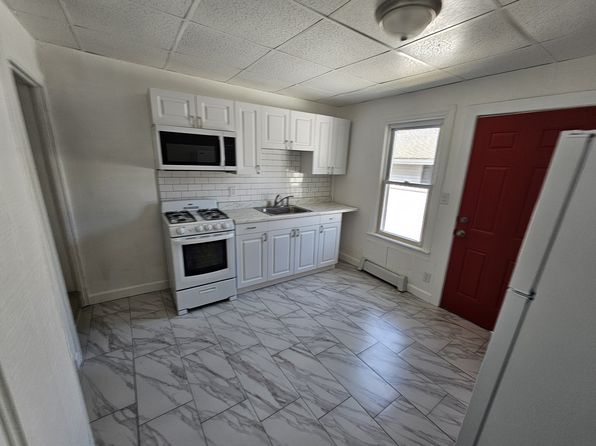 625 W Broad St #B