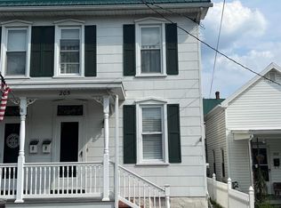 205 N Potomac St, Waynesboro, PA 17268