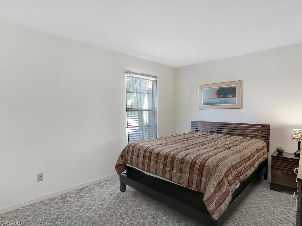 5501 Rattlesnake Hammock Rd — Photo 4