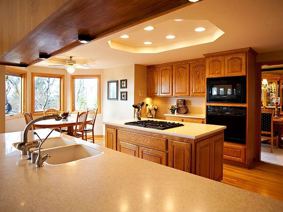 Kitchen towards Nook