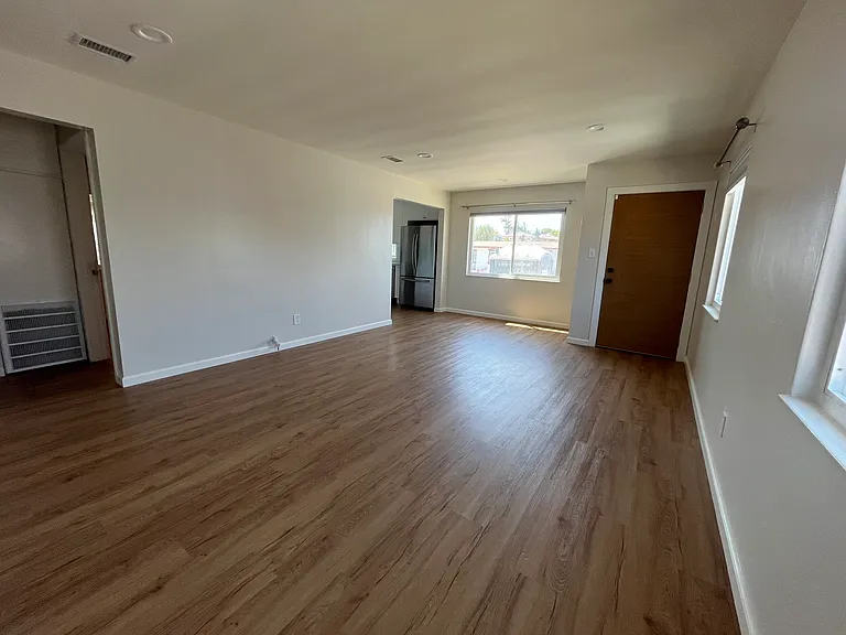 6104 Albemarle St — Photo 7