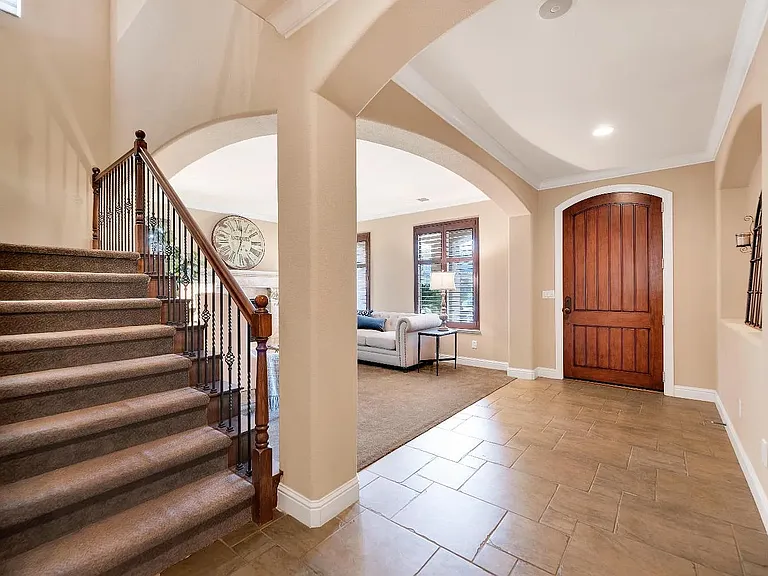 109 Palomares Ct — Photo 31