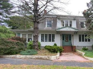 1 Winthrop St, Danvers, MA 01923