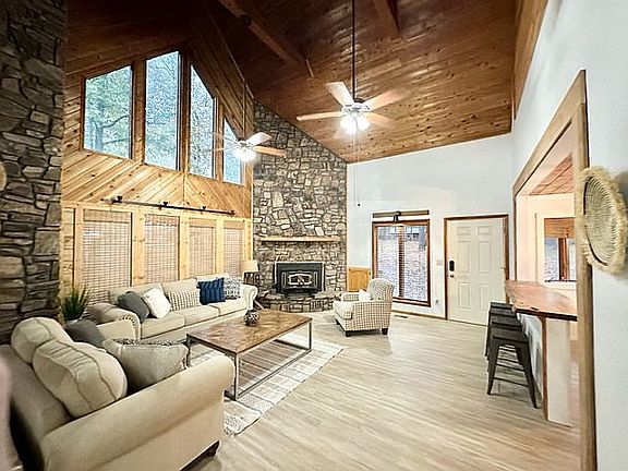 5th image of 315 Linda Ln