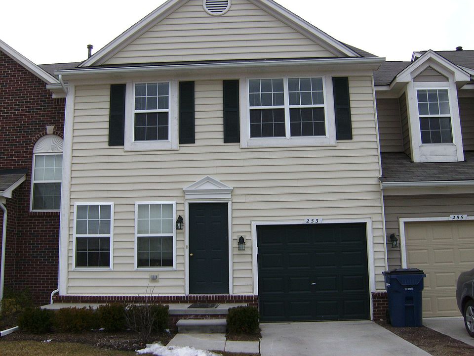 253 Tucker St