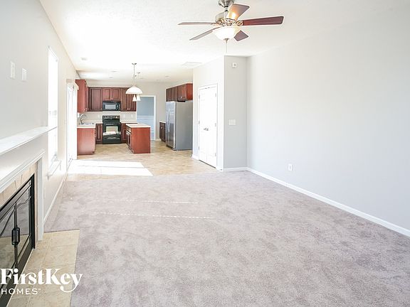 5th image of 726 Darlington Dr