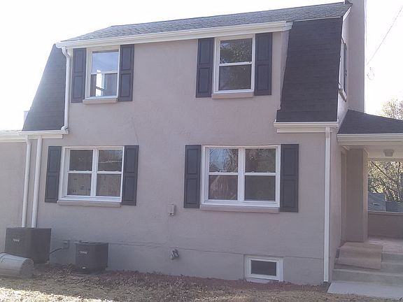 4th image of 2909 Glenrose Ave NW