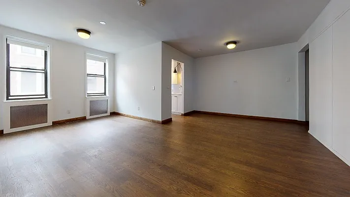 Rented by Bond New York | media 17