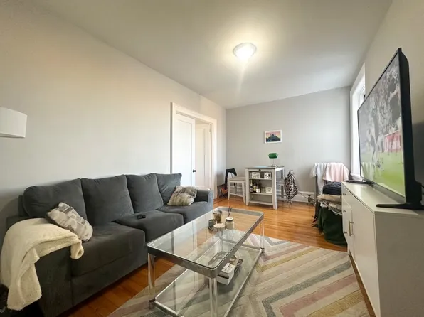 32-15 34th Street image 1 of 12