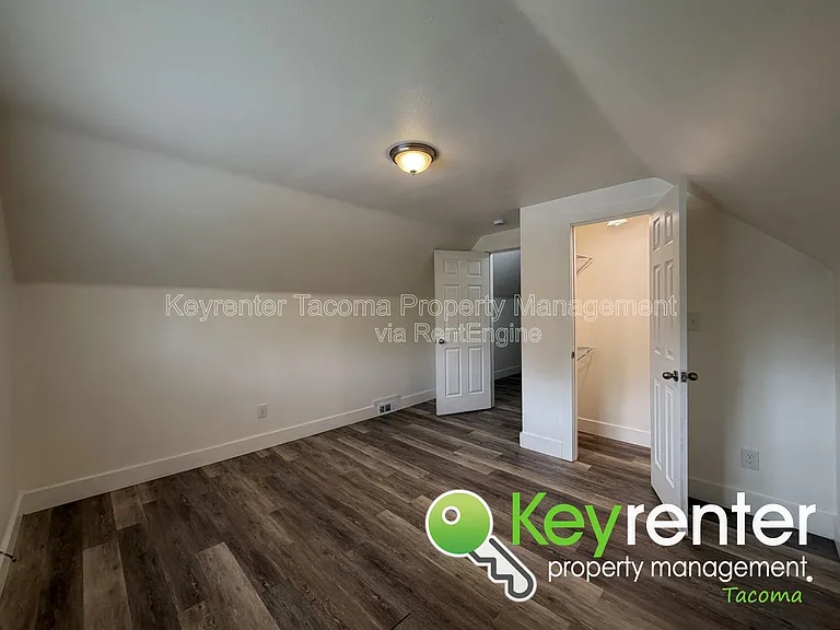 3620 E South St — Photo 13