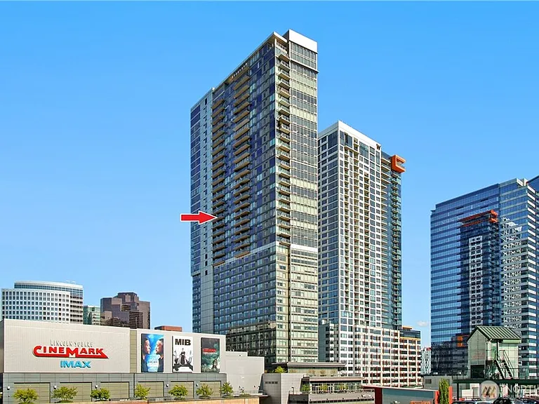 650 Bellevue Way NE #4006 — Photo 17