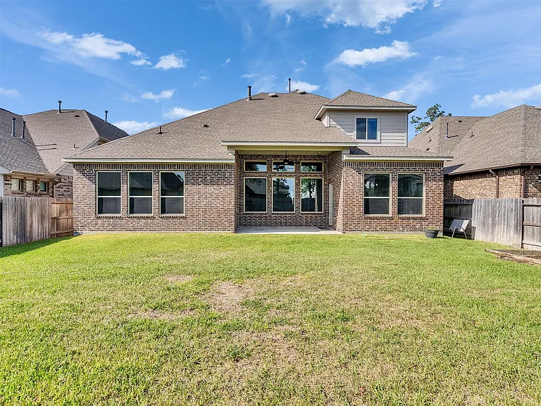32212 Highwood Green Ln — Photo 38