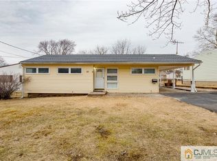 35 Purdue Rd, Parlin, NJ 08859